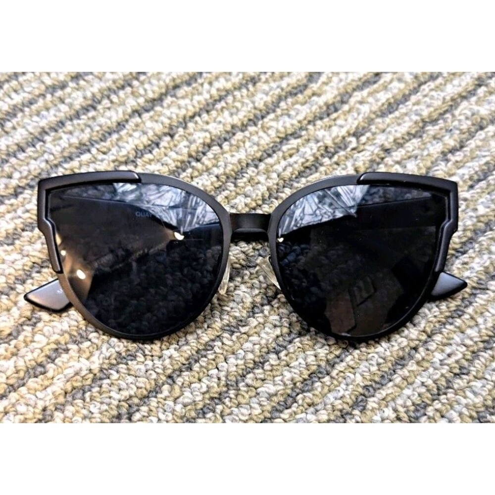 QUAY Game On Men's Square Sunglasses Black Plastic Frame Black Tinted Lens